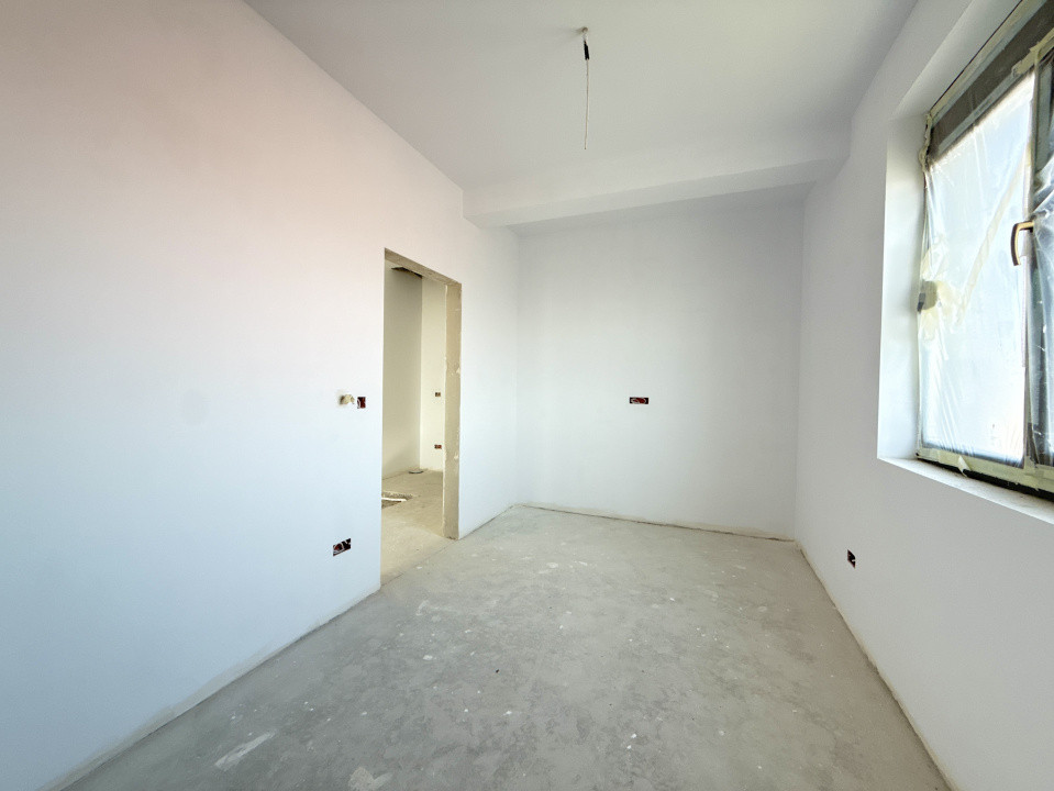 Duplex 4 camere situat la drum asfaltat, in Sacalaz 21, foxfort.ro