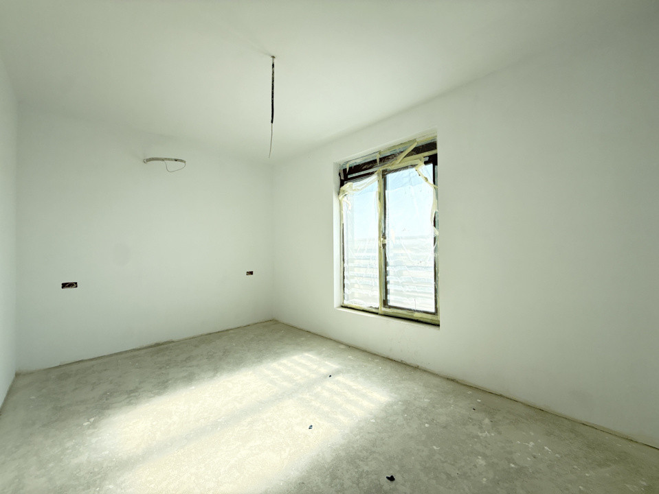 Duplex 4 camere situat la drum asfaltat, in Sacalaz 24, foxfort.ro