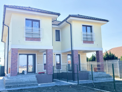Duplex 4 camere situat la drum asfaltat, in Sacalaz imagine mica 2, foxfort.ro