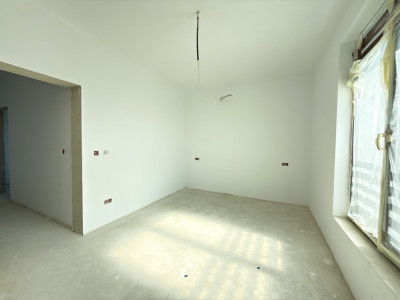 Duplex 4 camere situat la drum asfaltat, in Sacalaz imagine mica 28, foxfort.ro