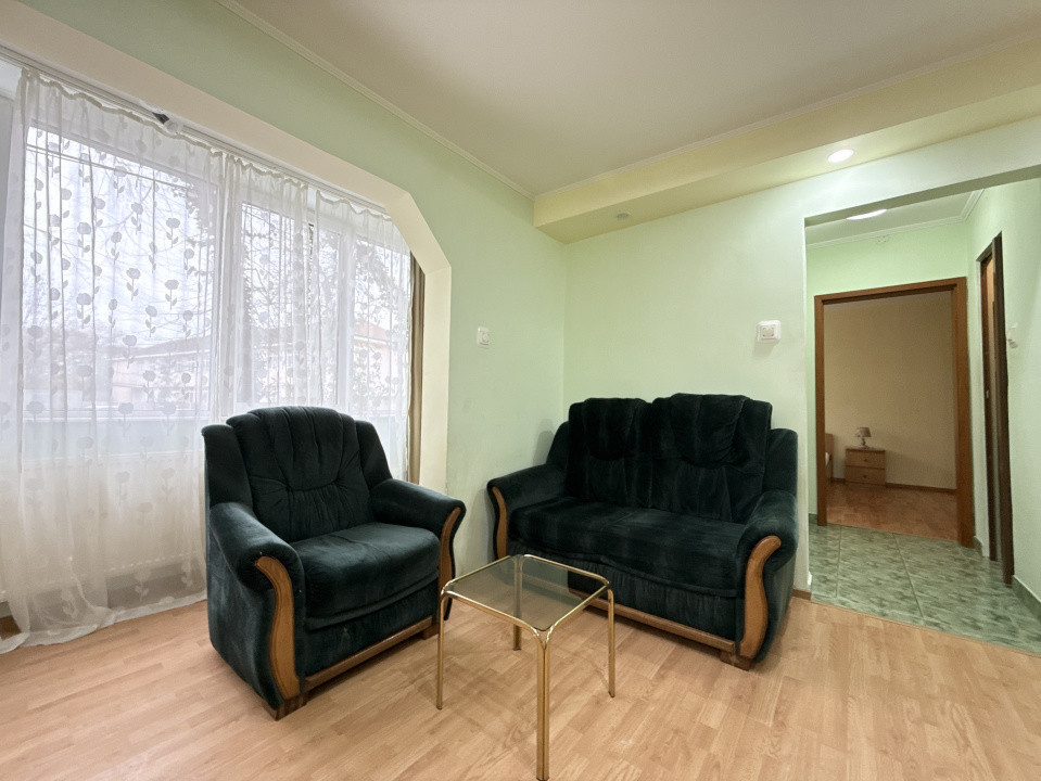 Apartament cu 2 camere de vanzare, zona Gheorghe Lazar 8, foxfort.ro