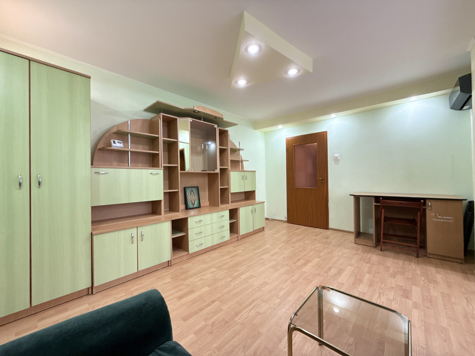 Apartament cu 2 camere de vanzare, zona Gheorghe Lazar 10, foxfort.ro
