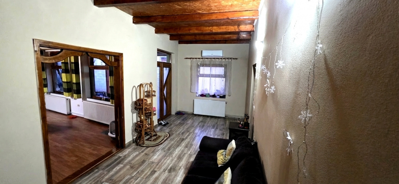 Casa de vanzare cu 3 camere, zona Aurel Vlaicu, Arad 4, foxfort.ro