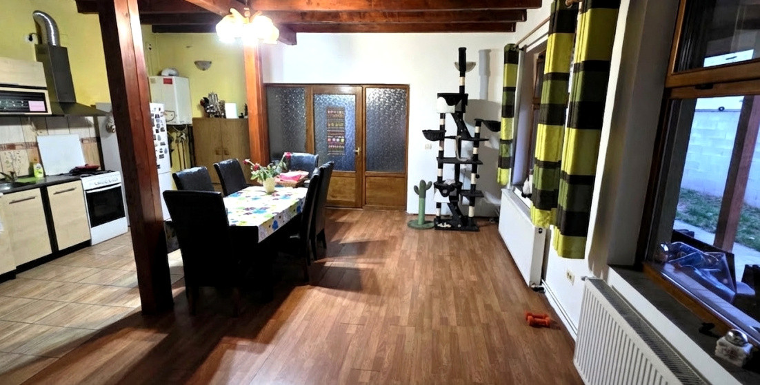 Casa de vanzare cu 3 camere, zona Aurel Vlaicu, Arad 13, foxfort.ro