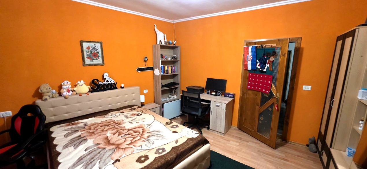 Casa de vanzare cu 3 camere, zona Aurel Vlaicu, Arad 16, foxfort.ro