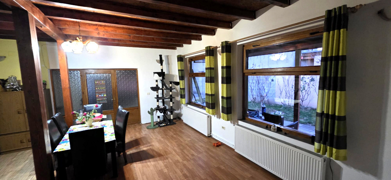 Casa de vanzare cu 3 camere, zona Aurel Vlaicu, Arad 21, foxfort.ro