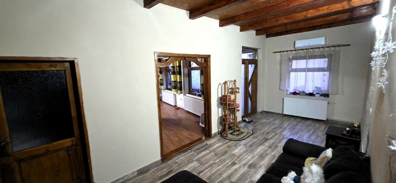 Casa de vanzare cu 3 camere, zona Aurel Vlaicu, Arad 22, foxfort.ro