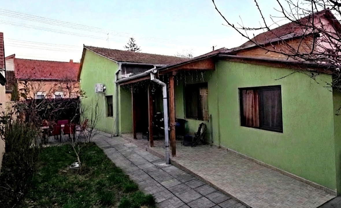 Casa de vanzare cu 3 camere, zona Aurel Vlaicu, Arad 33, foxfort.ro