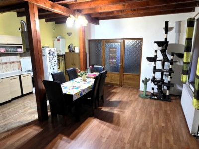 Casa de vanzare cu 3 camere, zona Aurel Vlaicu, Arad imagine mica 2, foxfort.ro
