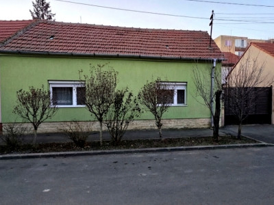 Casa de vanzare cu 3 camere, zona Aurel Vlaicu, Arad imagine mica 30, foxfort.ro