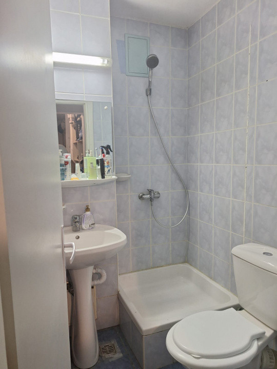 Apartament spatios cu 4 camere, 2 locuri de parcare – zona Iulius Mall 13, foxfort.ro