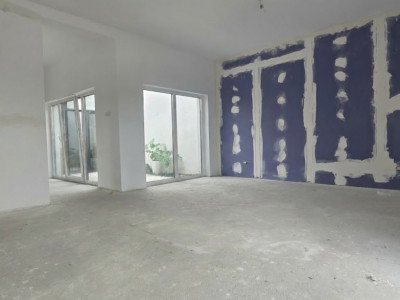Duplex modern si spatios, gradina interiora de 12 mp - zona Sacalaz