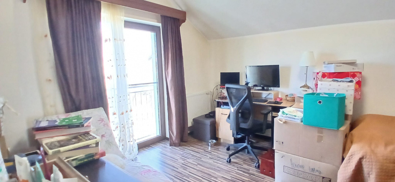 Casa individuala cu 5 camere Parter + Etaj in Ronat 6, foxfort.ro