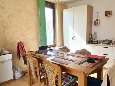 Casa individuala cu 5 camere Parter + Etaj in Ronat