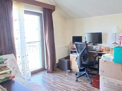 Casa individuala cu 5 camere Parter + Etaj in Ronat imagine mica 6, foxfort.ro