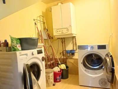 Casa individuala cu 5 camere Parter + Etaj in Ronat imagine mica 15, foxfort.ro