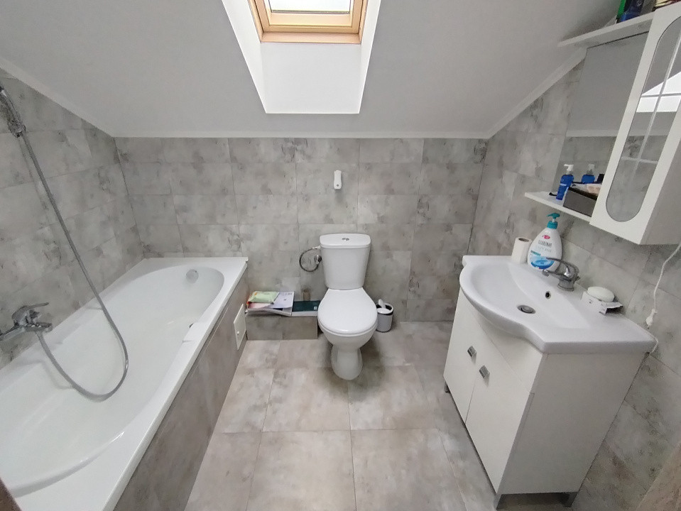 Apartament cu 3 camere pe doua nivele de inchiriat in Giroc 6, foxfort.ro