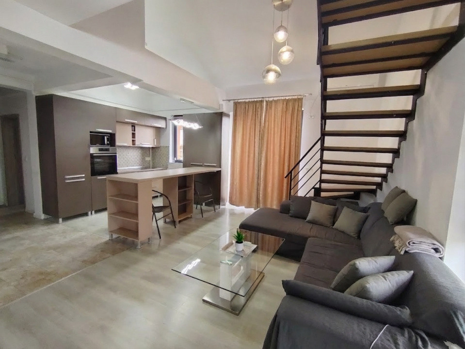 Apartament cu 3 camere pe doua nivele de inchiriat in Giroc 8, foxfort.ro