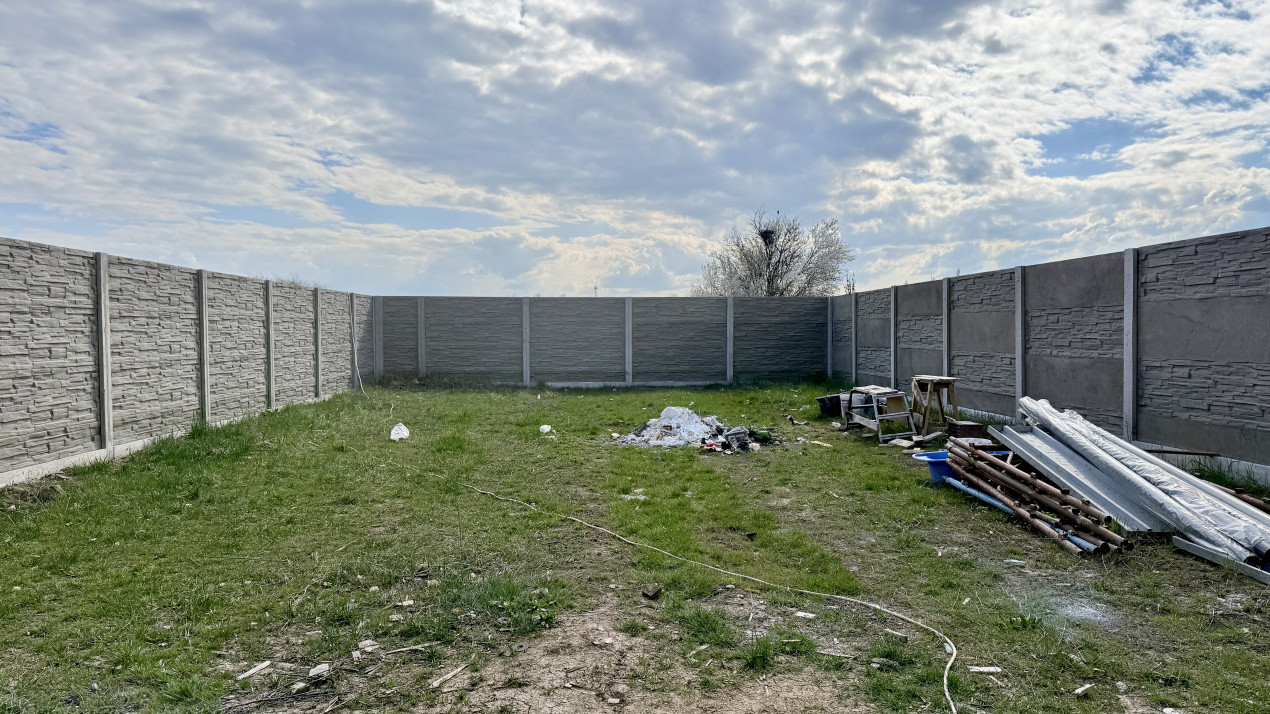 Duplex de vanzare, 4 camere cu toate utilitatile - Mosnita Noua 2, foxfort.ro