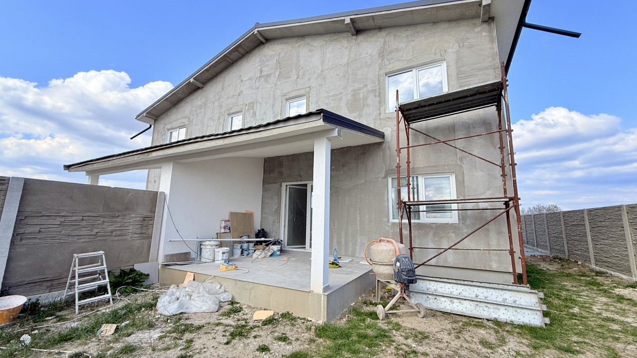 Duplex de vanzare, 4 camere cu toate utilitatile - Mosnita Noua 18, foxfort.ro