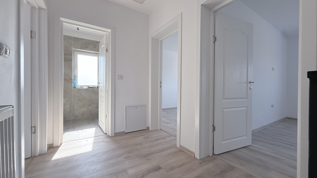 Comision 0% Duplex de vanzare, 4 camere, teren 466 mp - Mosnita Noua 18, foxfort.ro