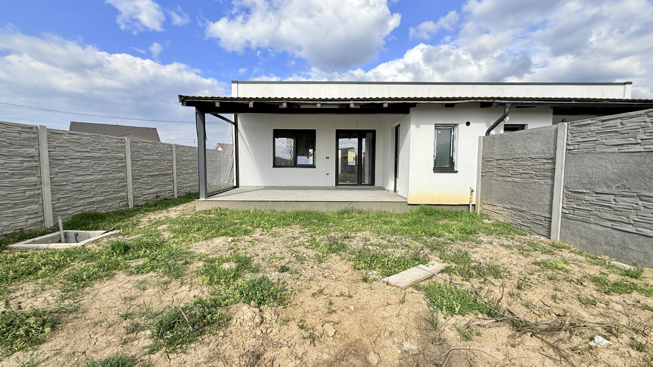 Duplex de vanzare, 3 camere cu toate utilitatile - Bucovat 1, foxfort.ro