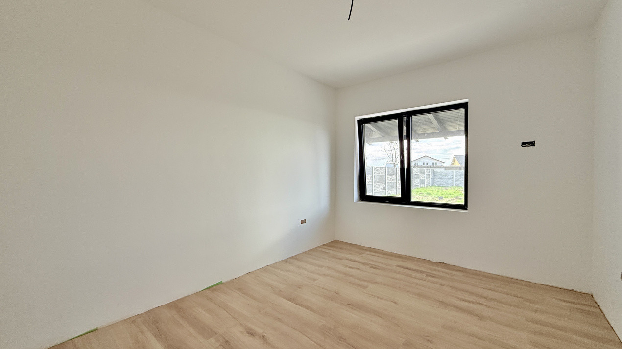 Duplex de vanzare, 3 camere cu toate utilitatile - Bucovat 7, foxfort.ro