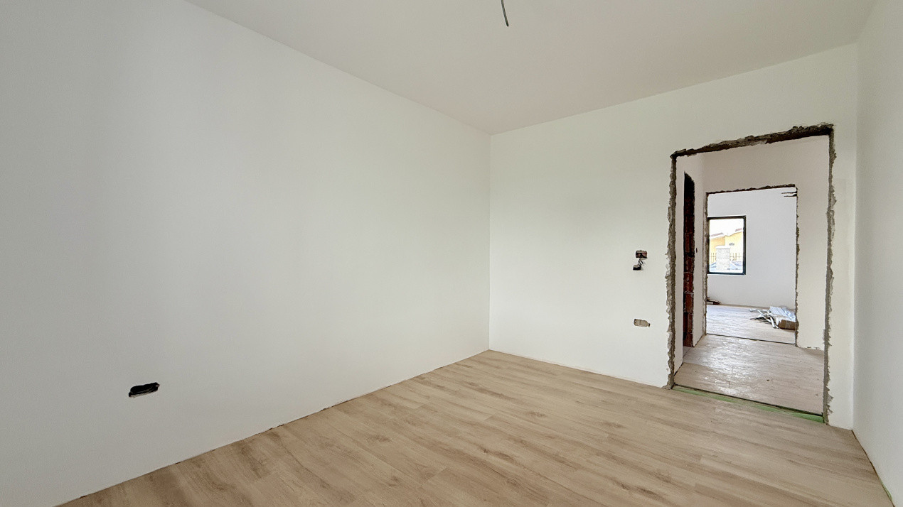 Duplex de vanzare, 3 camere cu toate utilitatile - Bucovat 8, foxfort.ro