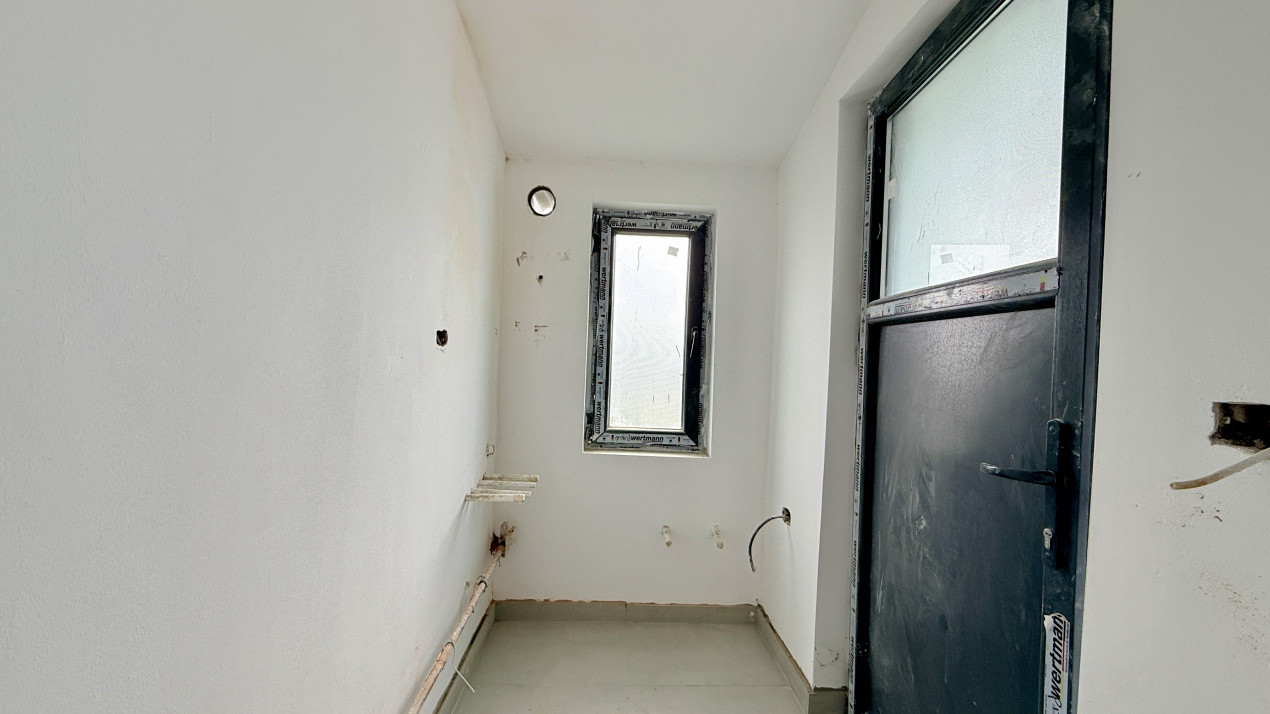 Duplex de vanzare, 3 camere cu toate utilitatile - Bucovat 12, foxfort.ro