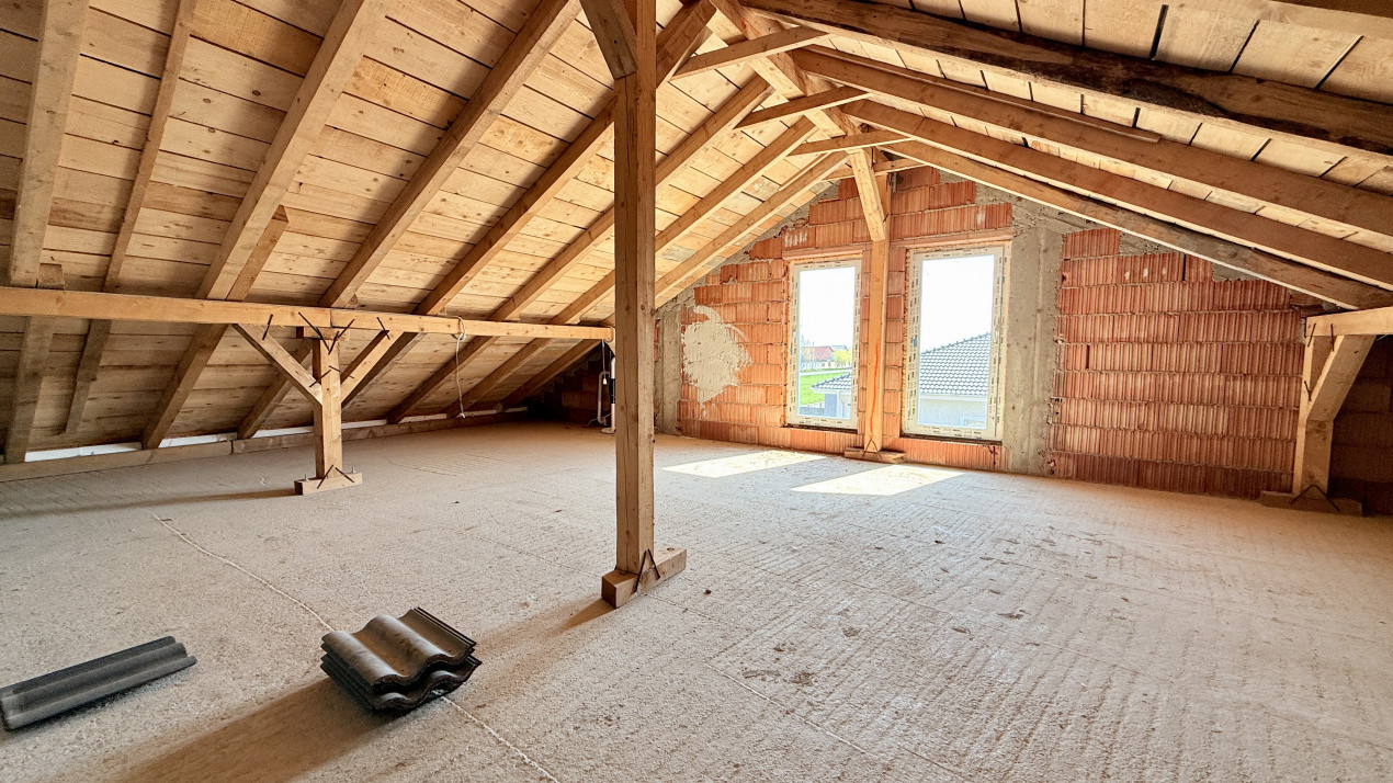 Duplex 3 camere, toate utilitatile + pod mansardabil - Bucovat 12, foxfort.ro