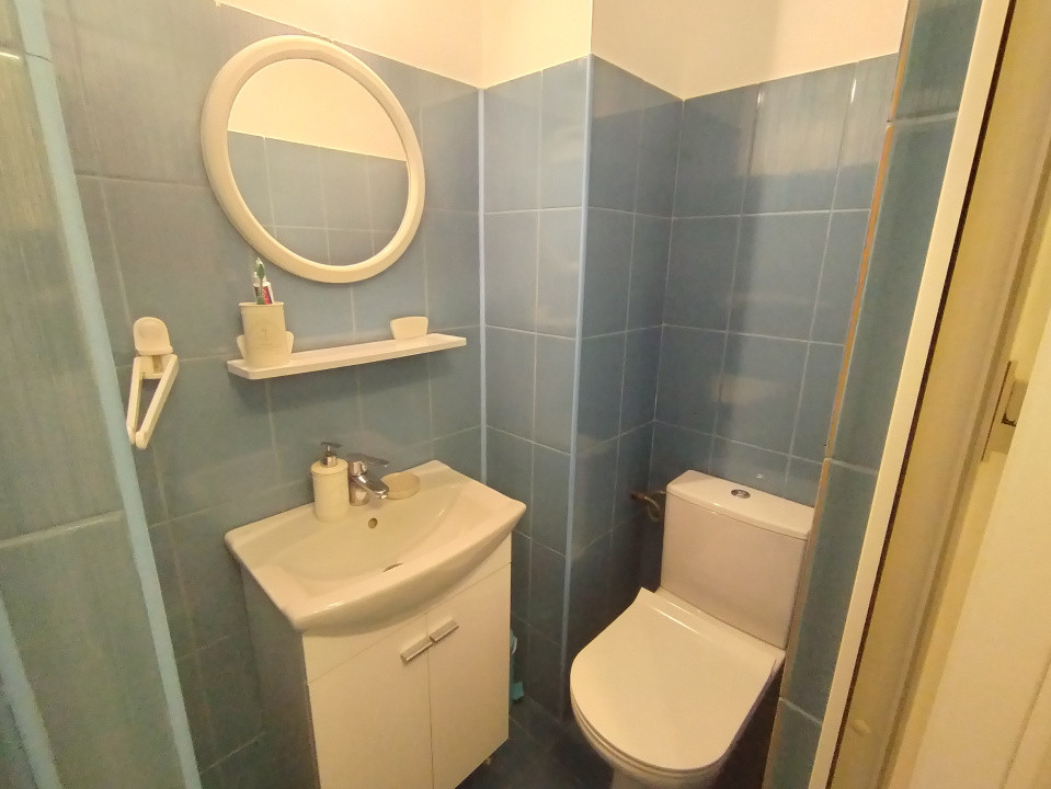 Apartament cu 3 camere de vanzare in zona Soarelui 6, foxfort.ro