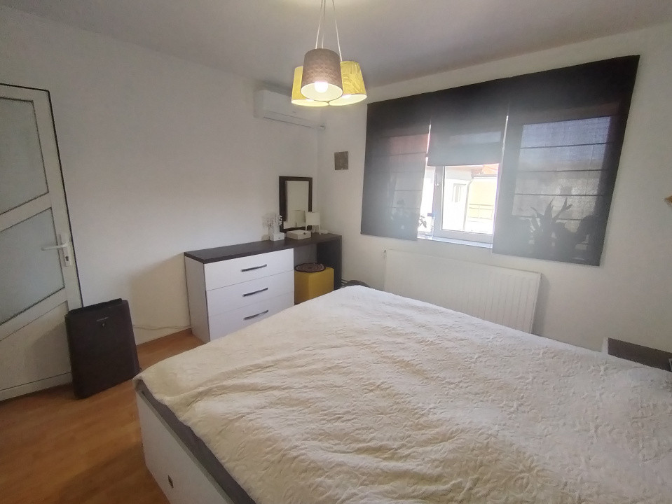 Apartament cu 3 camere de vanzare in zona Soarelui 9, foxfort.ro