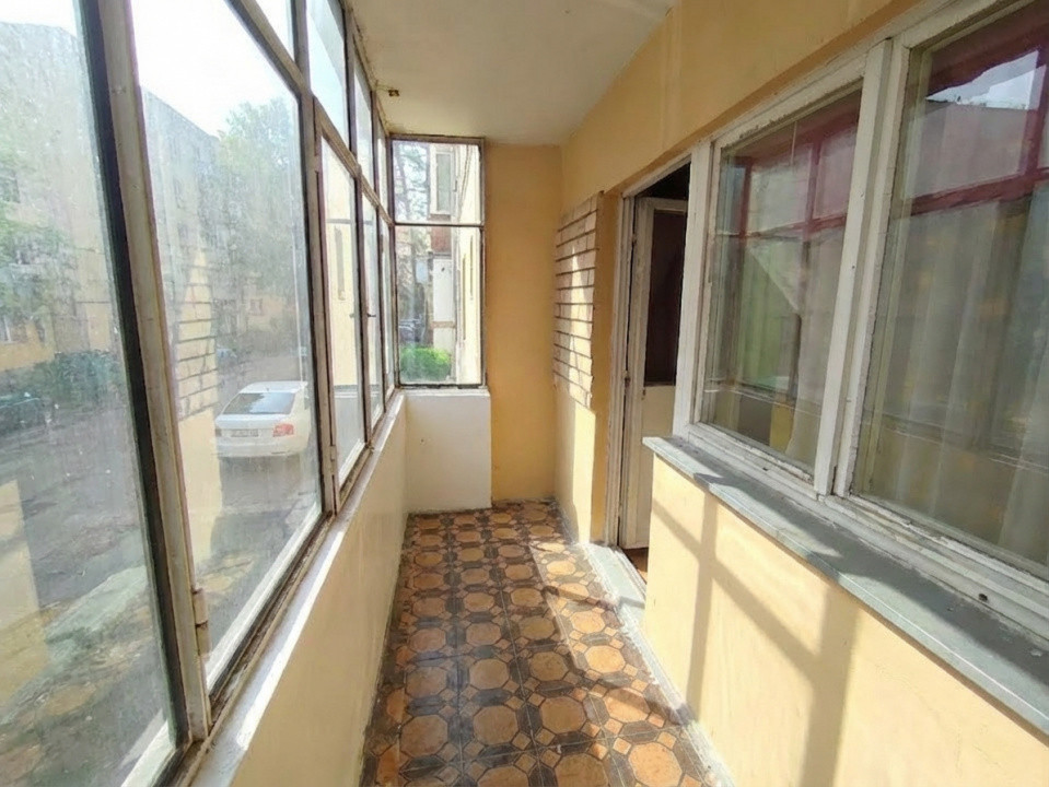 Apartament cu 2 camere de vanzare, zona Complex Studentesc 10, foxfort.ro
