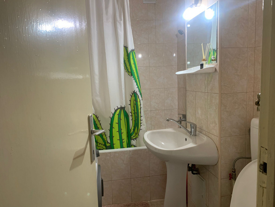 Apartament cu o camera de inchiriat, zona Dacia 2, foxfort.ro