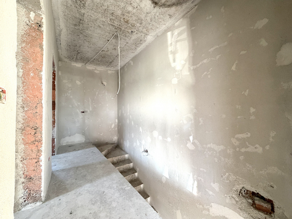 Duplex deosebit cu 4 camere si carport, perete dublu, in Dumbravita 5, foxfort.ro