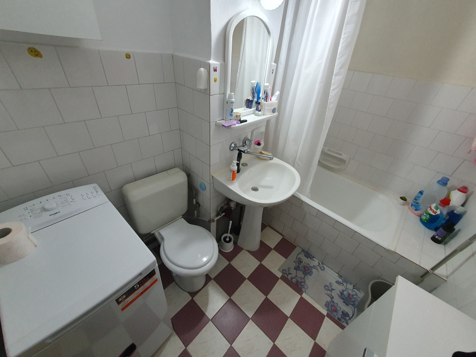 Apartament cu 2 camere decomandat, etaj 1, zona Girocului 6, foxfort.ro
