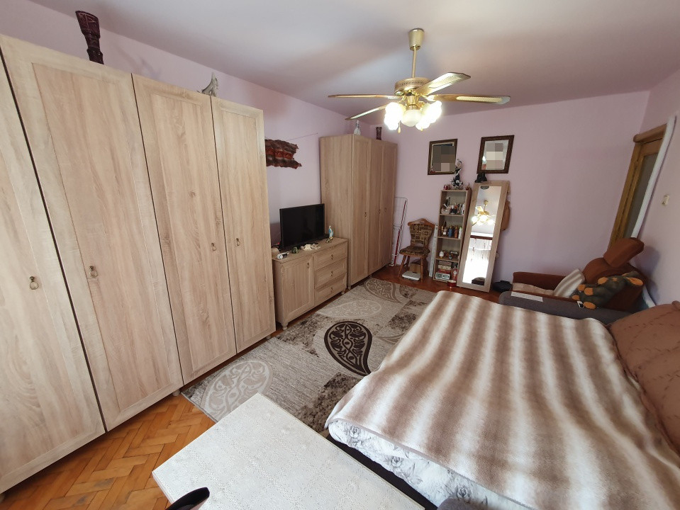 Apartament cu 2 camere decomandat, etaj 1, zona Girocului 15, foxfort.ro