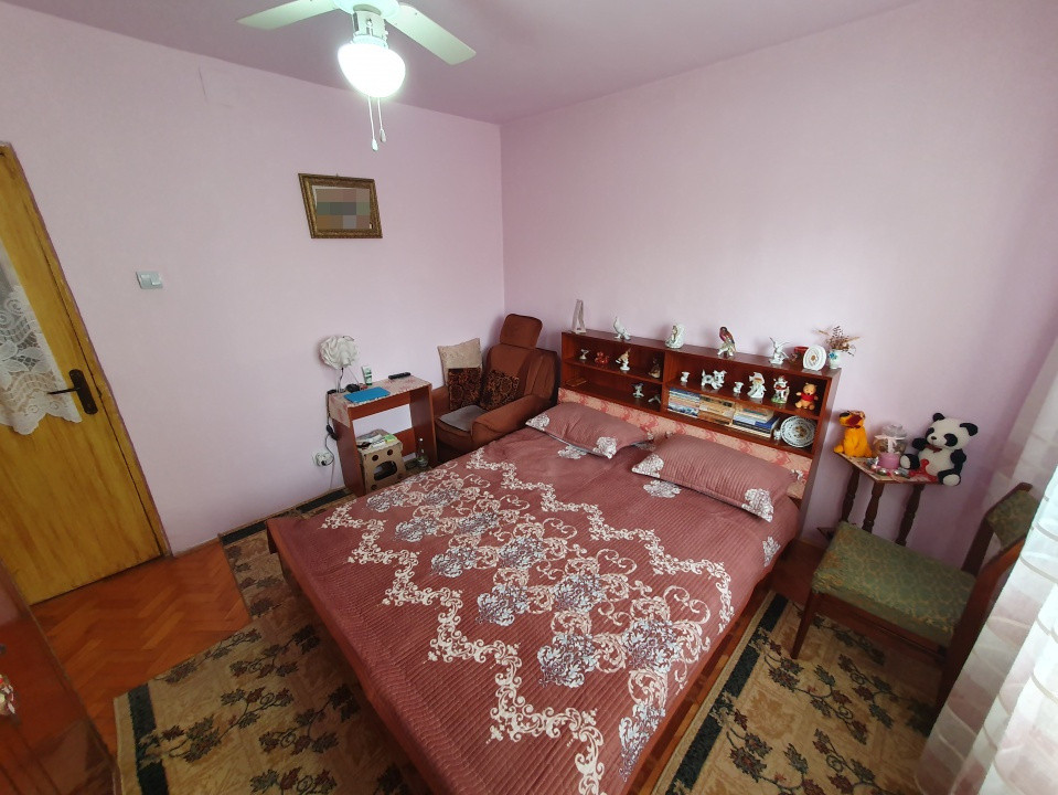 Apartament cu 2 camere decomandat, etaj 1, zona Girocului 17, foxfort.ro