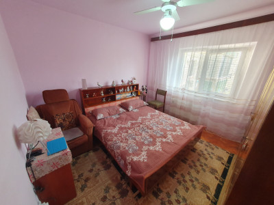 Apartament cu 2 camere decomandat, etaj 1, zona Girocului imagine mica 2, foxfort.ro