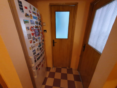 Apartament cu 2 camere decomandat, etaj 1, zona Girocului imagine mica 9, foxfort.ro