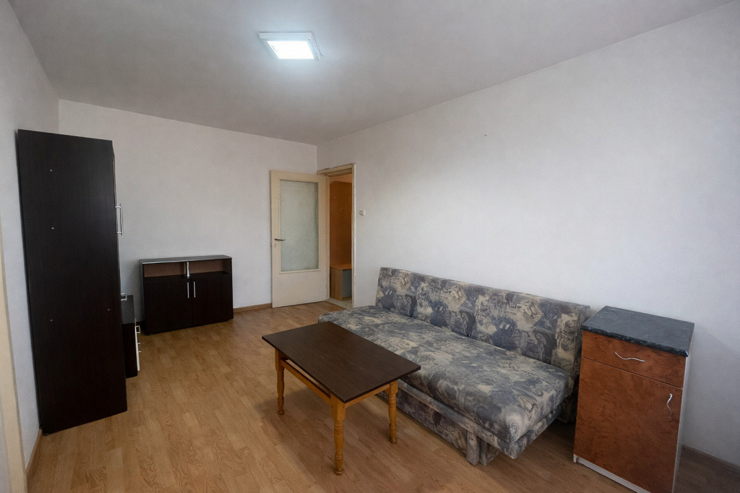 Apartament 2 camere, etaj 3, semidecomandat Vlaicu-Arad 4, foxfort.ro