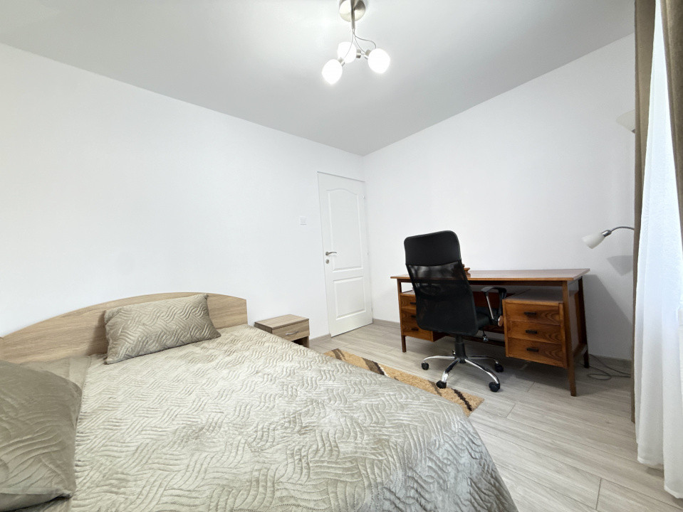 Apartament 3 camere de inchiriat in zona Complex Studentesc 12, foxfort.ro