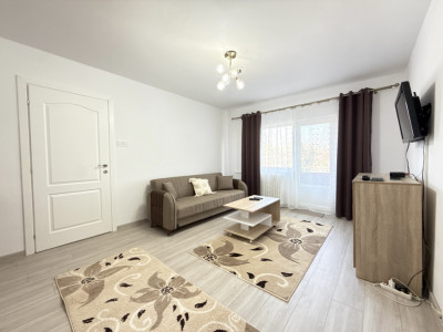 Apartament 3 camere de inchiriat in zona Complex Studentesc