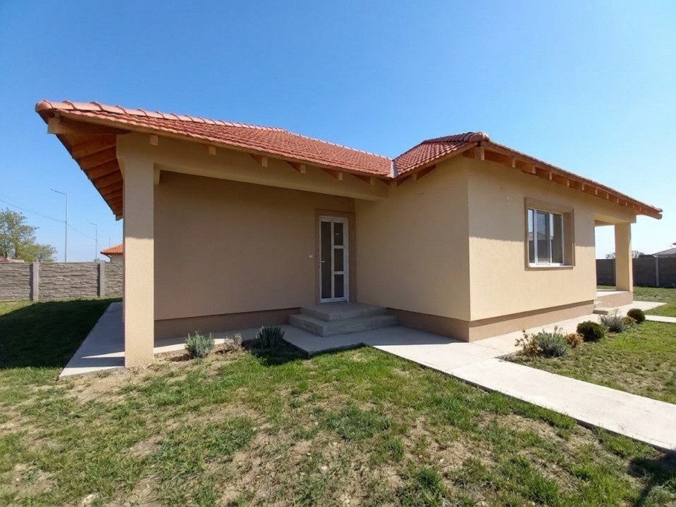 Casa individuala noua – Ghiroda – spatiu generos si confort modern 1, foxfort.ro