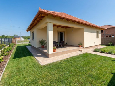Casa individuala noua – Ghiroda – spatiu generos si confort modern imagine mica 2, foxfort.ro