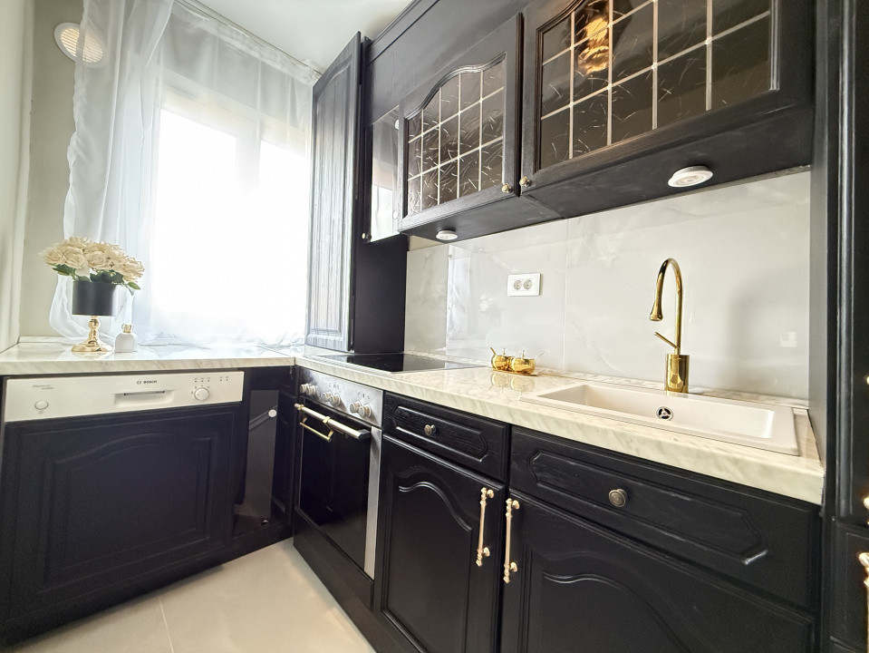 Apartament cu 3 camere de vanzare in Timisoara, zona Cetatii 14, foxfort.ro