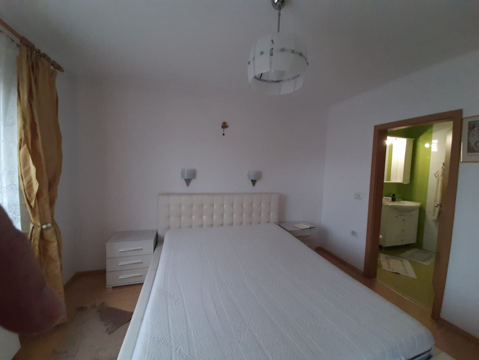 Duplex cu 5 camere de vanzare in localitatea Mosnita Noua 12, foxfort.ro