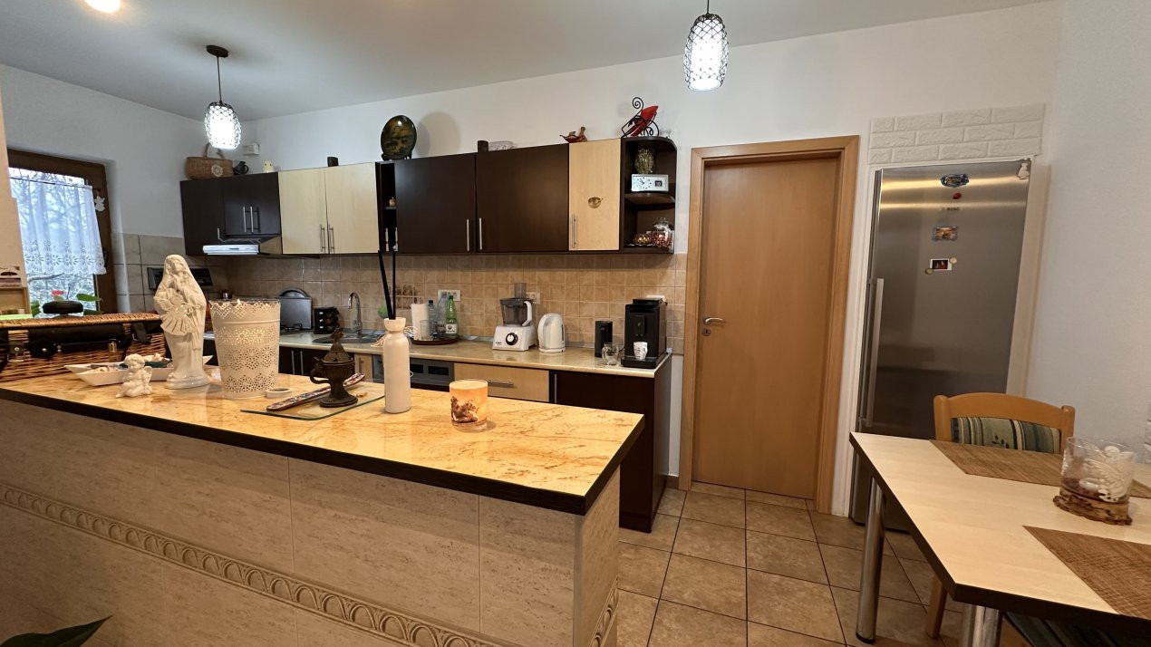 Duplex cu 5 camere de vanzare in localitatea Mosnita Noua 7, foxfort.ro