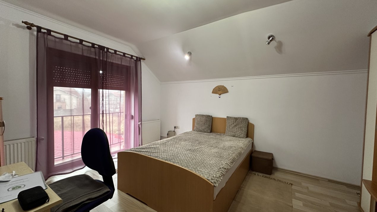 Duplex cu 5 camere de vanzare in localitatea Mosnita Noua 15, foxfort.ro