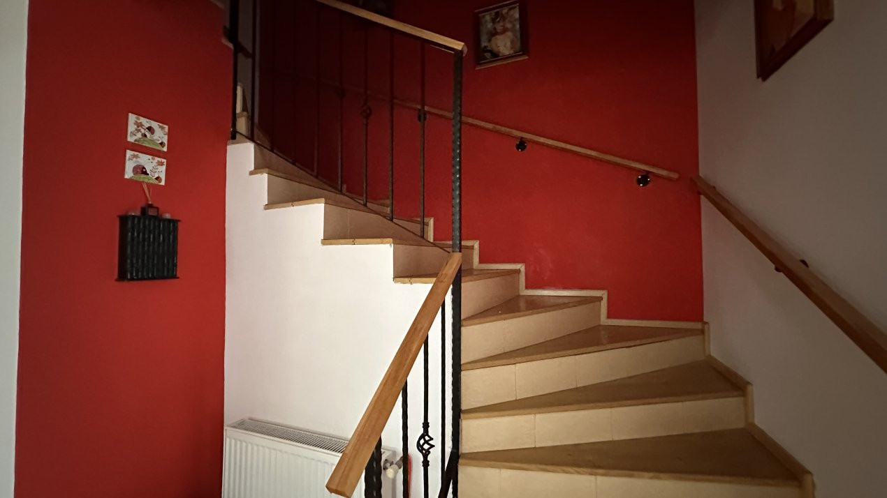 Duplex cu 5 camere de vanzare in localitatea Mosnita Noua 8, foxfort.ro